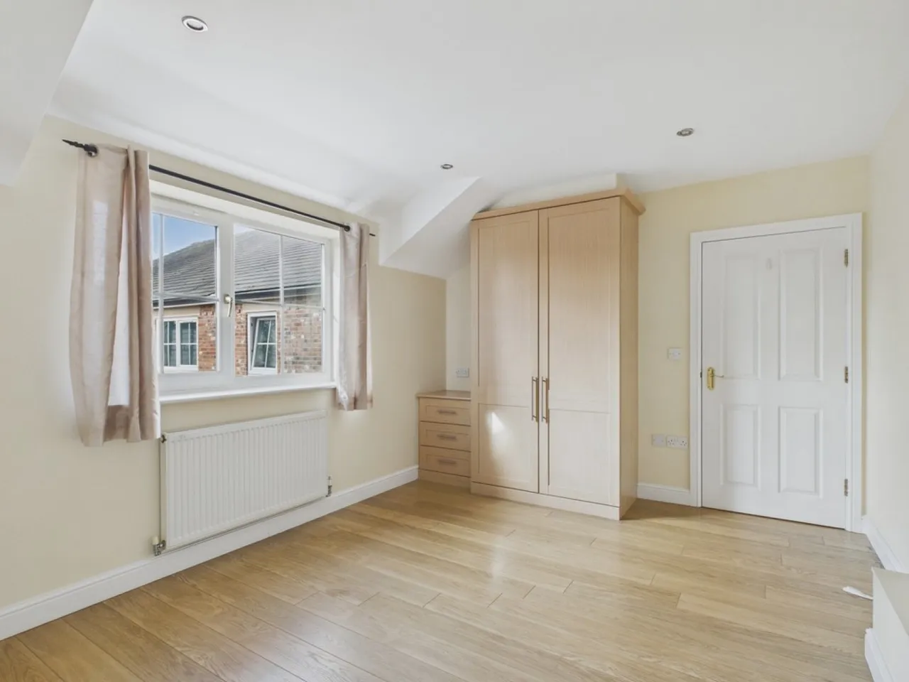 Bawtry Road, Wickersley, S66, photo 4