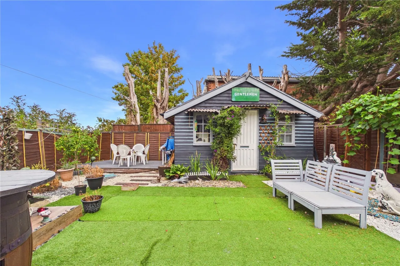 Jubilee Road, Newbury, RG14, photo 15