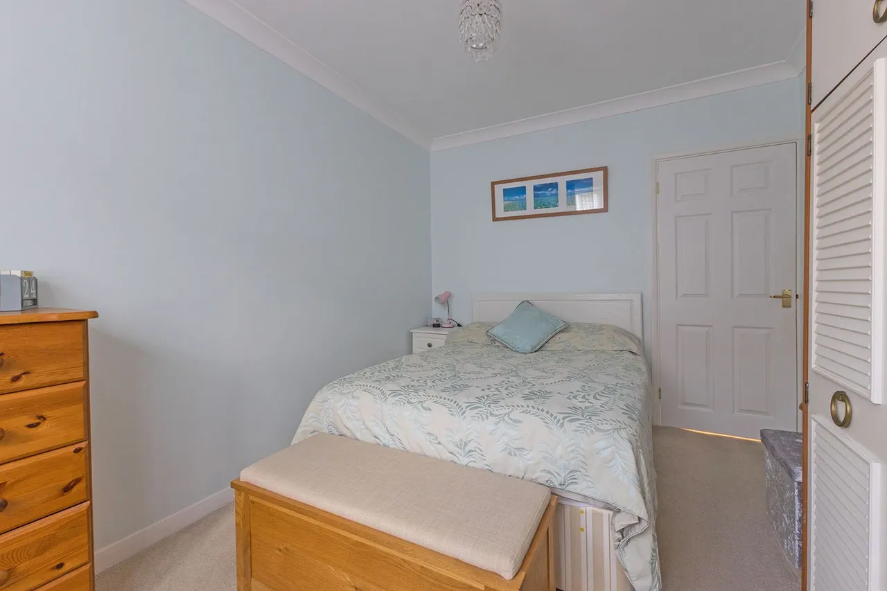 Brompton Drive, Cranbrook Drive, Maidenhead, Berkshire, photo 9