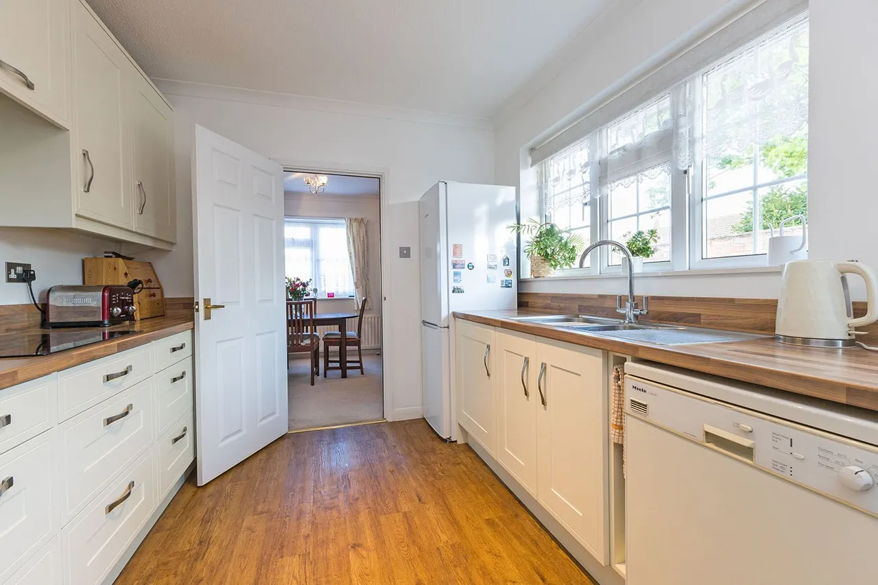 Brompton Drive, Cranbrook Drive, Maidenhead, Berkshire, photo 7