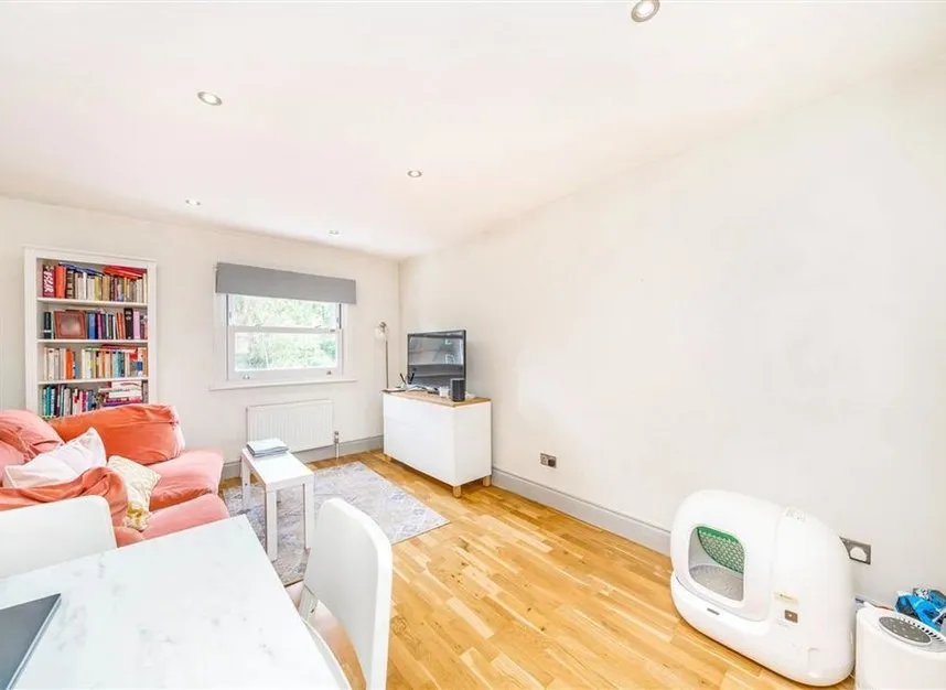 Burney Street, Greenwich, SE10, photo 2