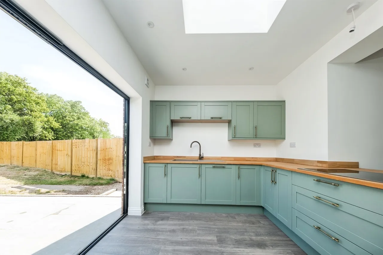 Queens Avenue, Newport Pagnell, MK16, photo 7