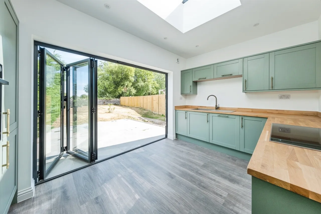 Queens Avenue, Newport Pagnell, MK16, photo 3