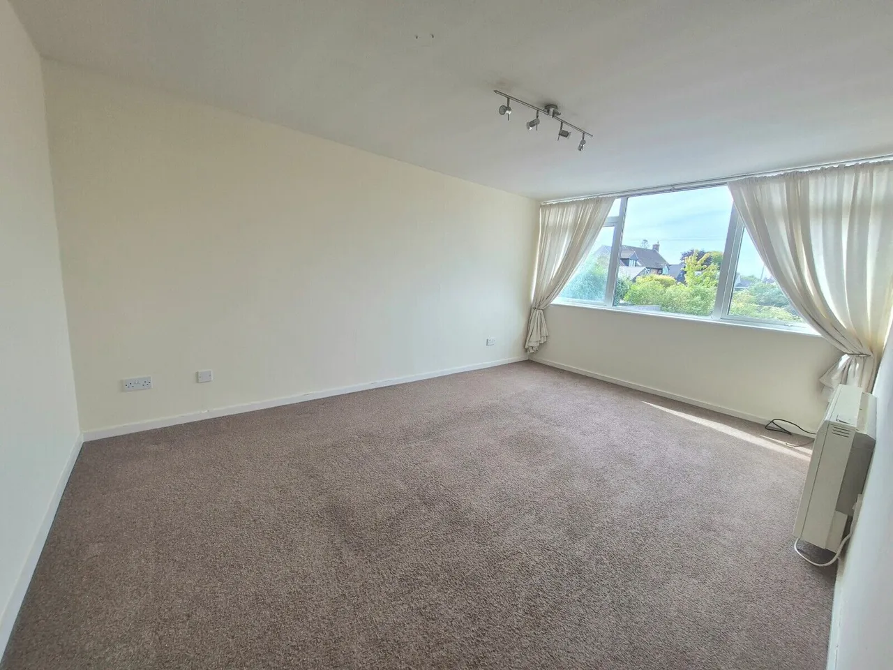 Springfield Road, Wantage, OX12, photo 2
