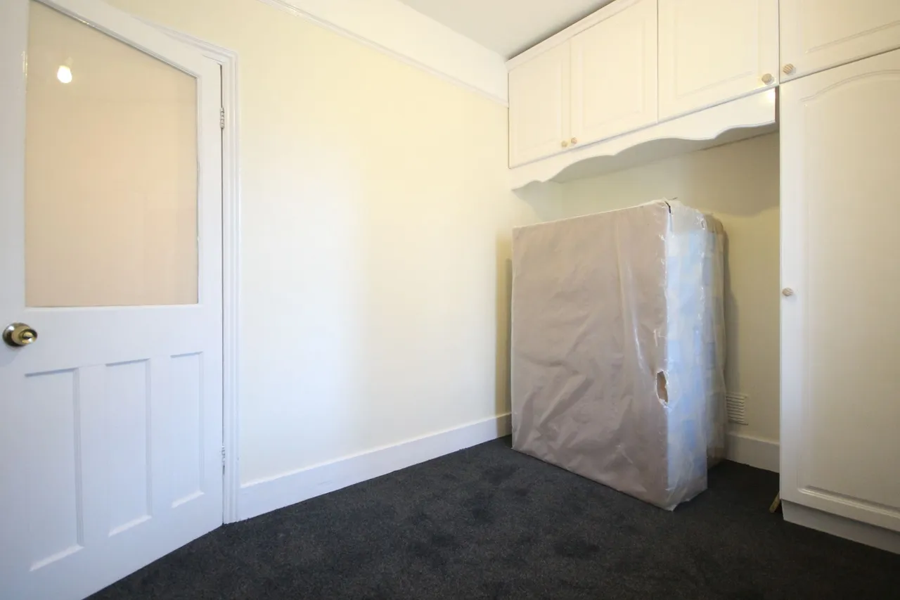 Montague Road, Hounslow, TW3, photo 5