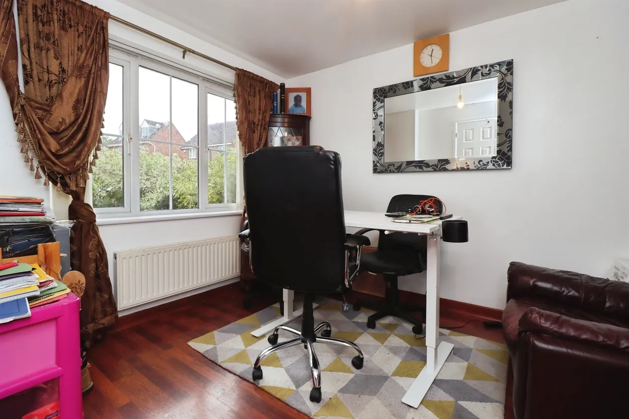 Leighton Close, Wellingborough, photo 8