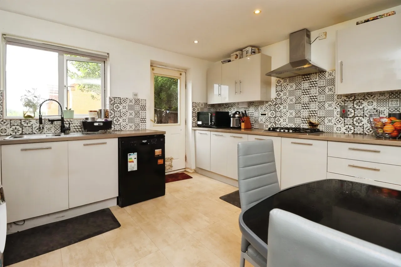 Leighton Close, Wellingborough, photo 6