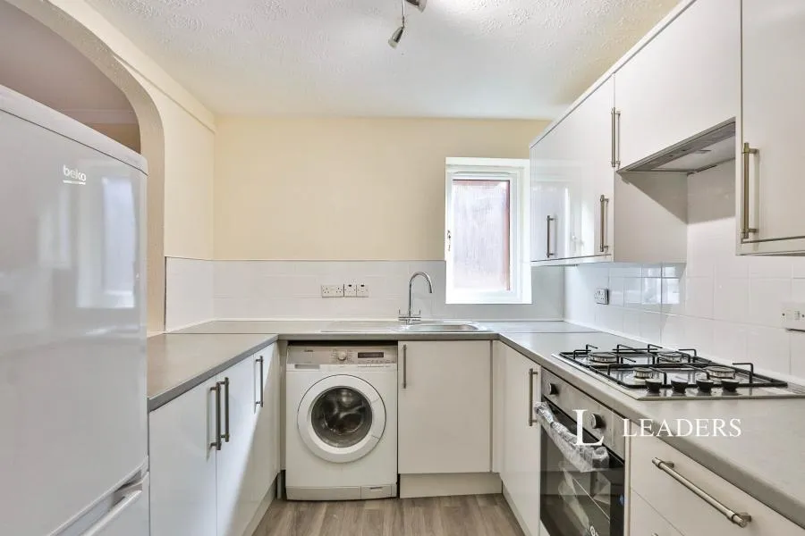 Lander Close, Poole, BH15, photo 4