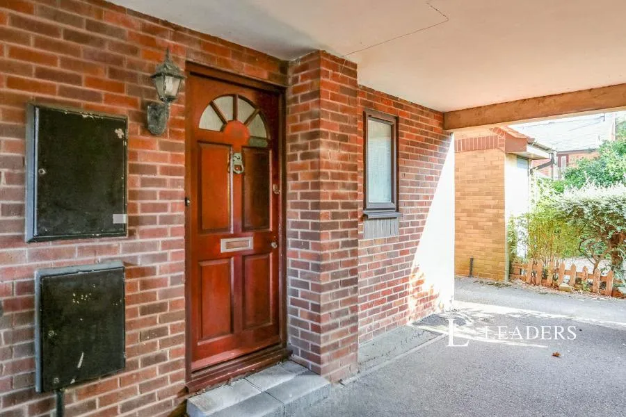 Lander Close, Poole, BH15, photo 10