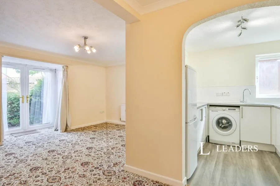 Lander Close, Poole, BH15, photo 2