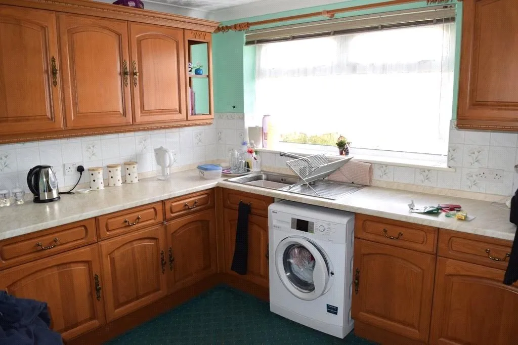Pinewood Gardens, Clifton, NG11, photo 4