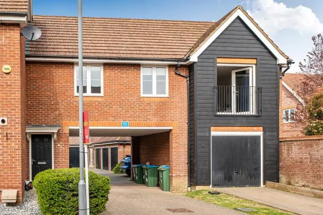 Morgan Drive, Aylesbury, HP18, photo 14