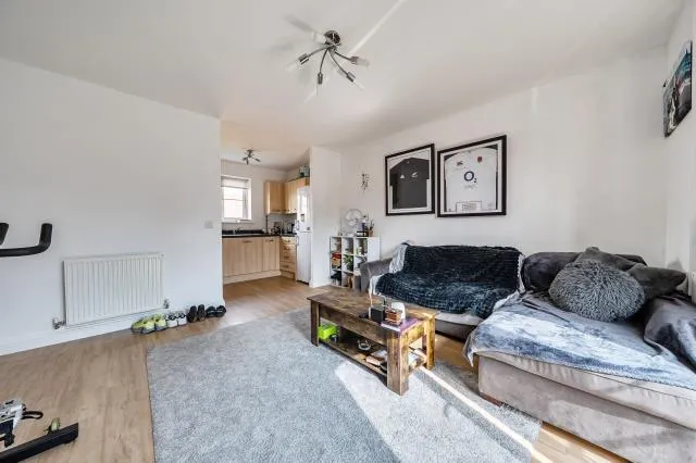 Morgan Drive, Aylesbury, HP18, photo 5