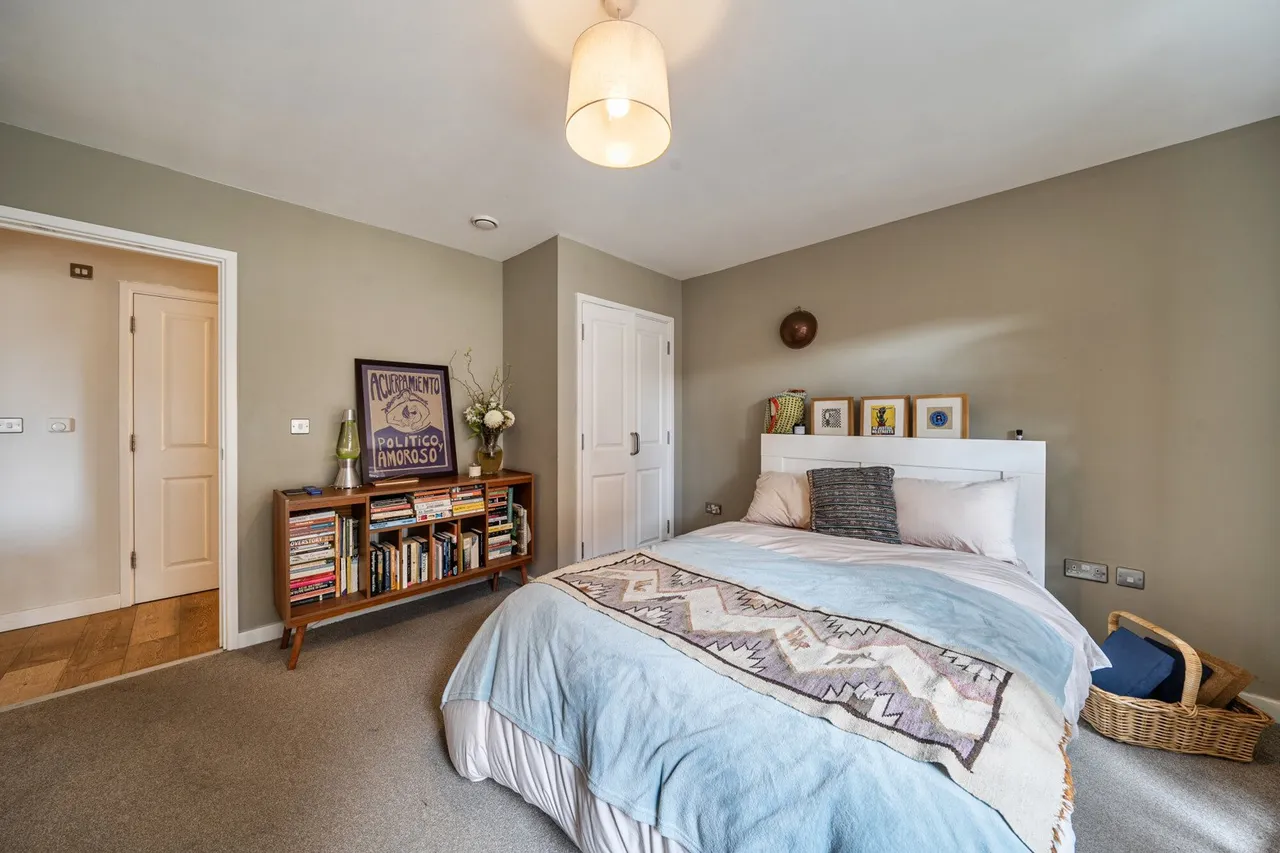 Glengall Road, SE15, photo 13