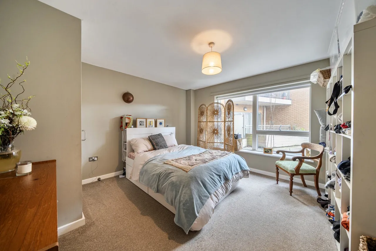 Glengall Road, SE15, photo 2