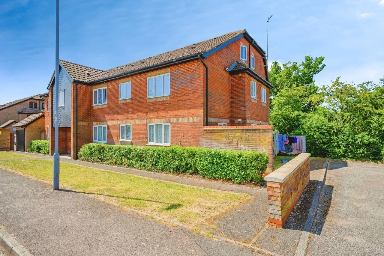 1 bed flat for sale — Rodeheath, Luton, Bedfordshire, LU4