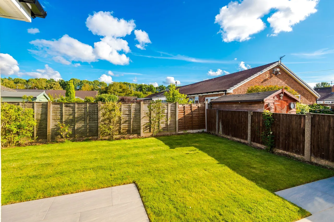 Meadow Lane, Fearnhead, Warrington, WA2 0PN, photo 34