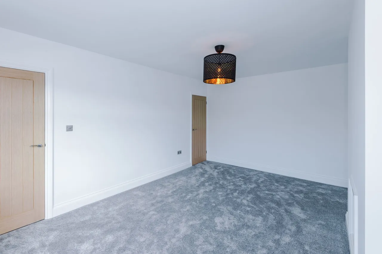 Meadow Lane, Fearnhead, Warrington, WA2 0PN, photo 6