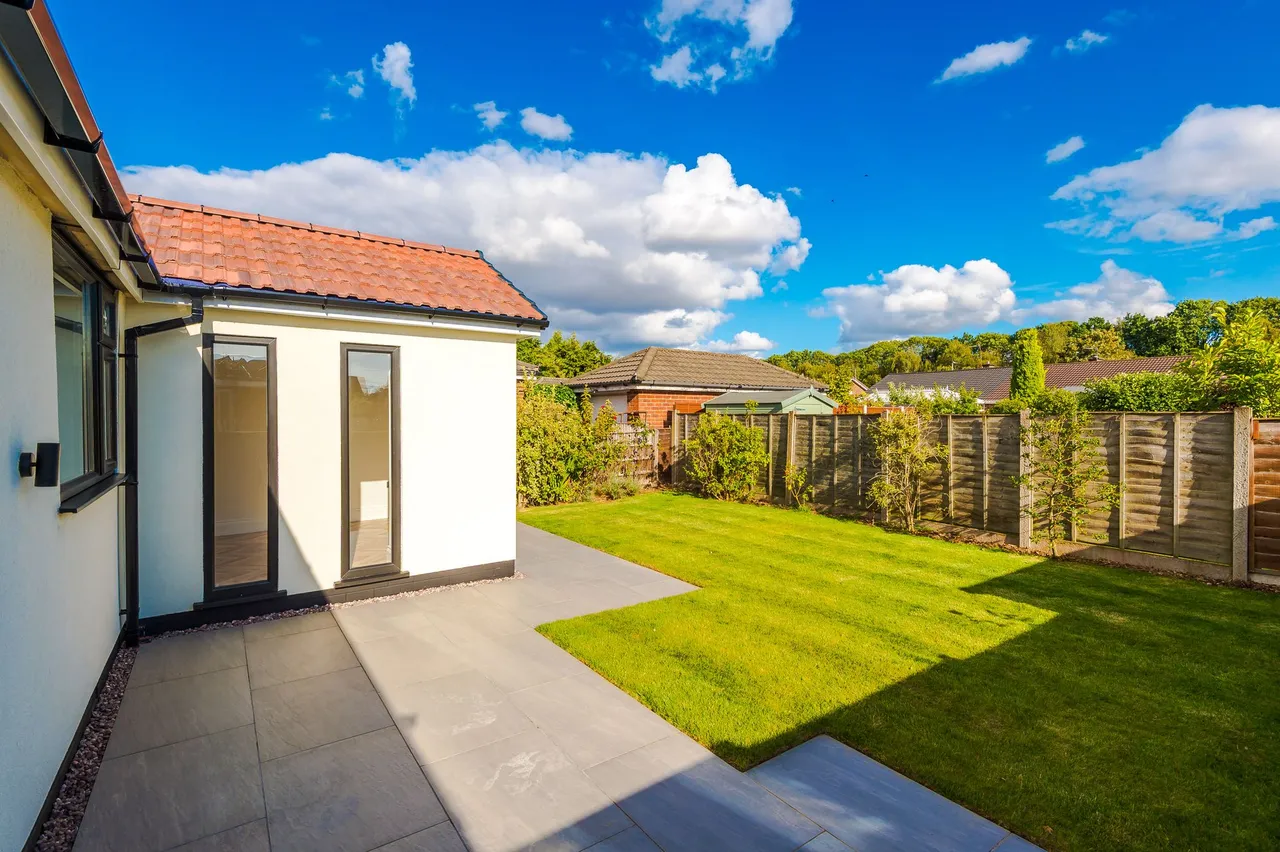 Meadow Lane, Fearnhead, Warrington, WA2 0PN, photo 36