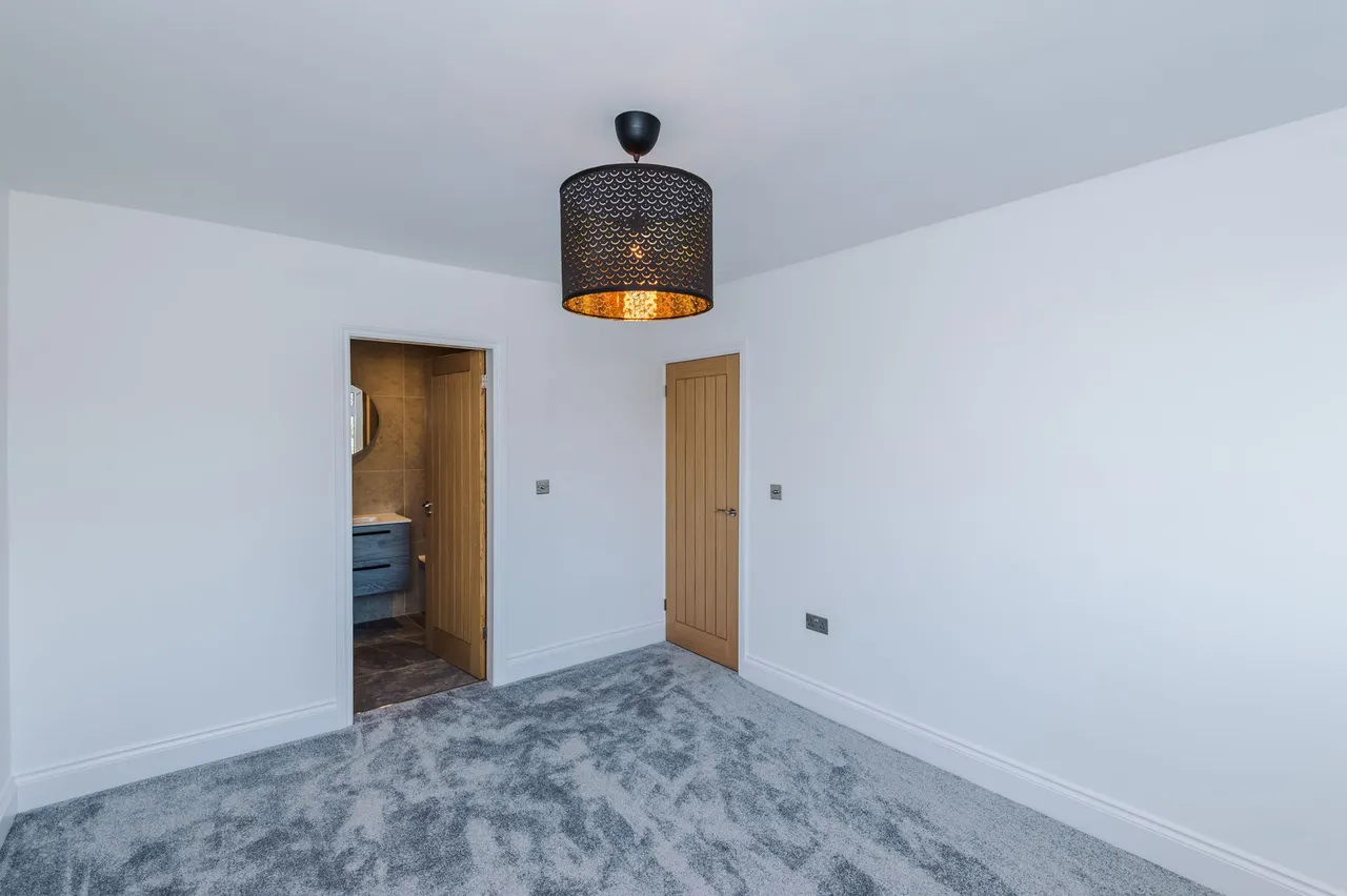 Meadow Lane, Fearnhead, Warrington, WA2 0PN, photo 24