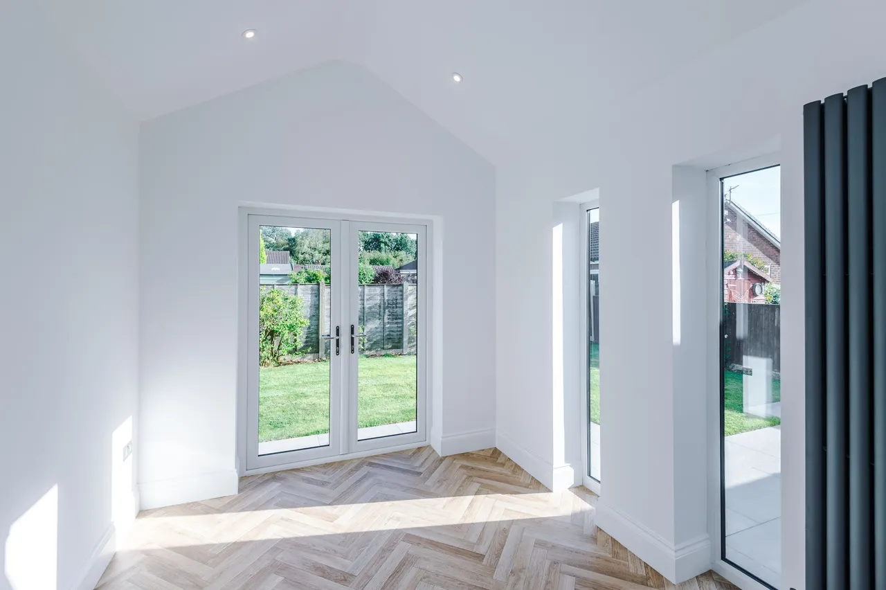 Meadow Lane, Fearnhead, Warrington, WA2 0PN, photo 18