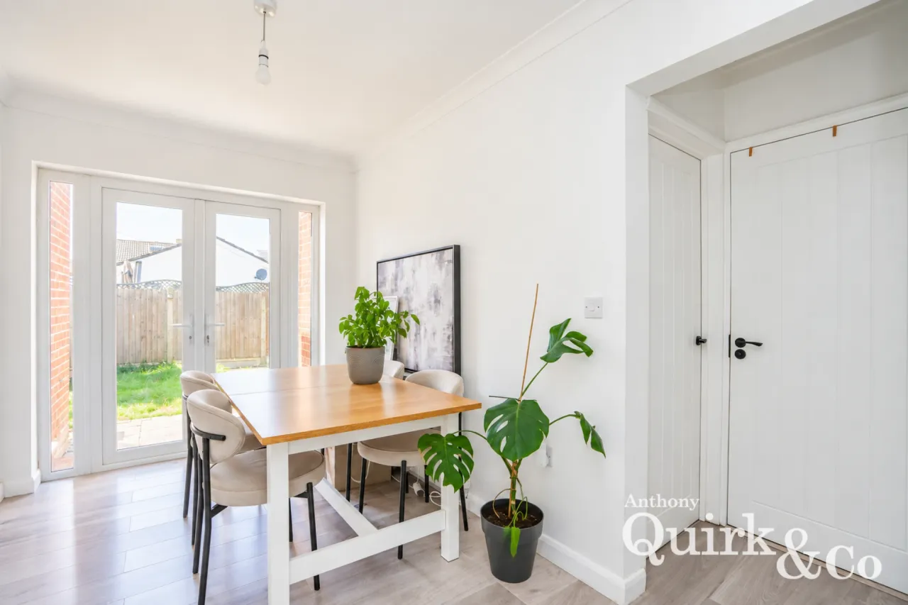 Westcliff Gardens, Canvey Island, SS8, photo 3