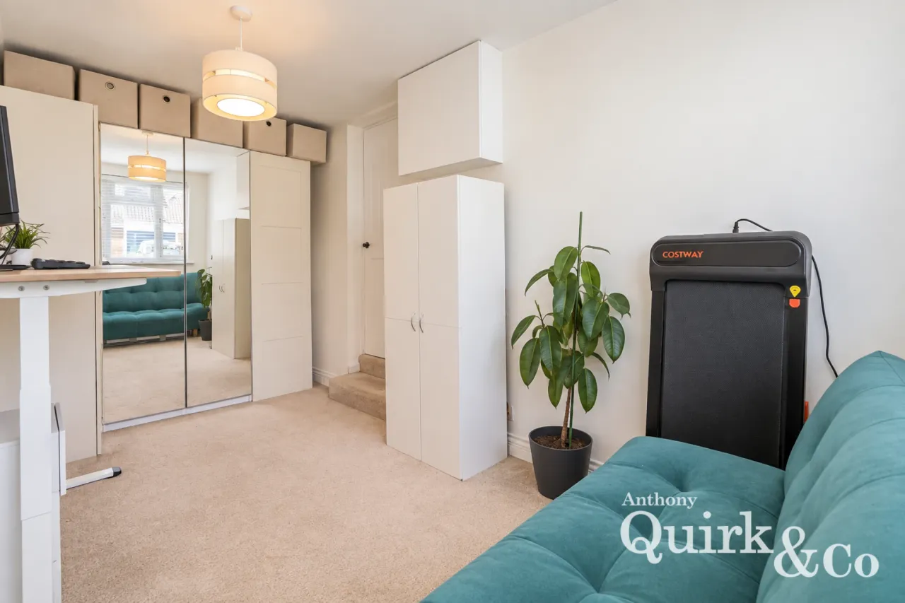 Westcliff Gardens, Canvey Island, SS8, photo 10
