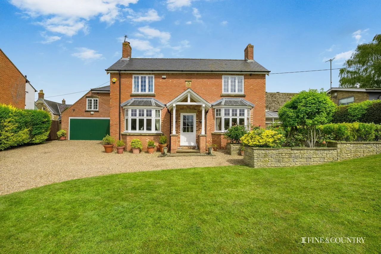 4 bed house for sale, Glaston