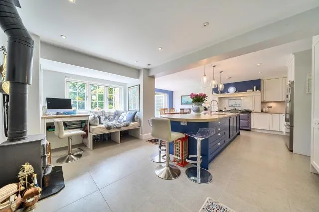 Bakeham Lane, Egham, TW20, photo 6