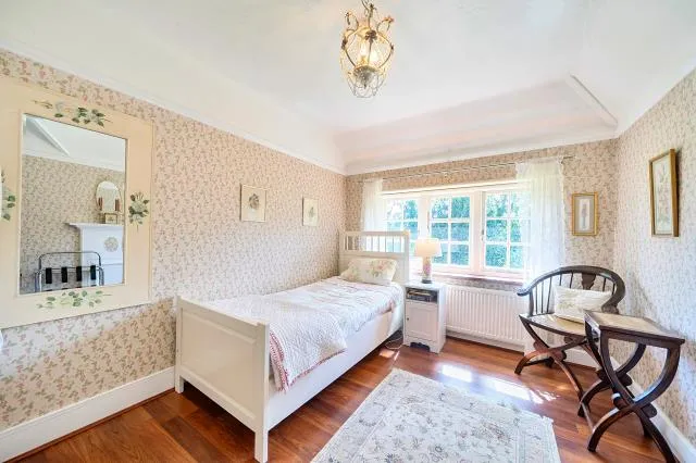 Bakeham Lane, Egham, TW20, photo 14