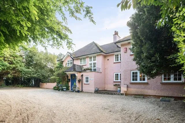 Bakeham Lane, Egham, TW20, photo 2