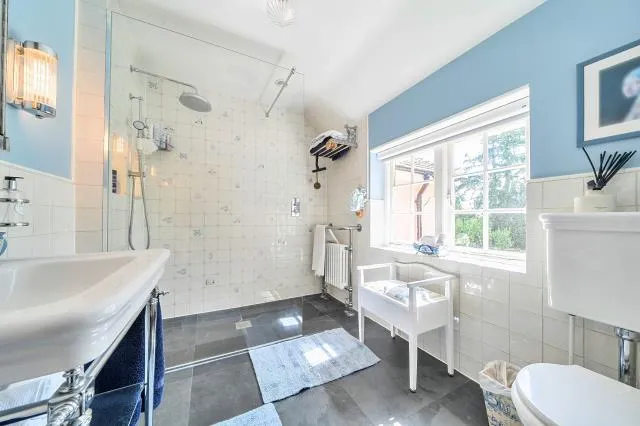 Bakeham Lane, Egham, TW20, photo 18