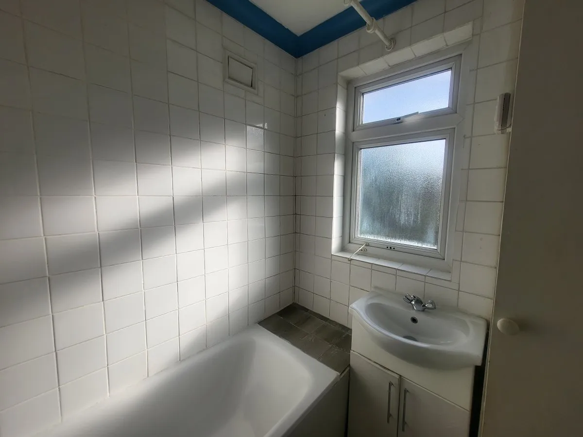 Greystoke Park Terrace, Western Avenue, W5, photo 6