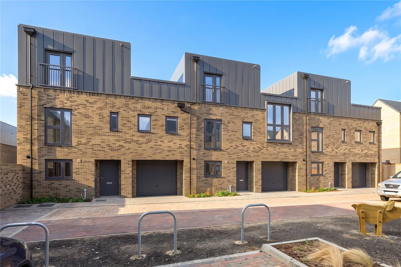 4 bed house for sale, Stirling Road, Northstowe, CB24