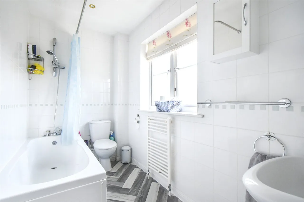 Great Marlow, Hook, Hampshire, RG27 9UA, photo 13