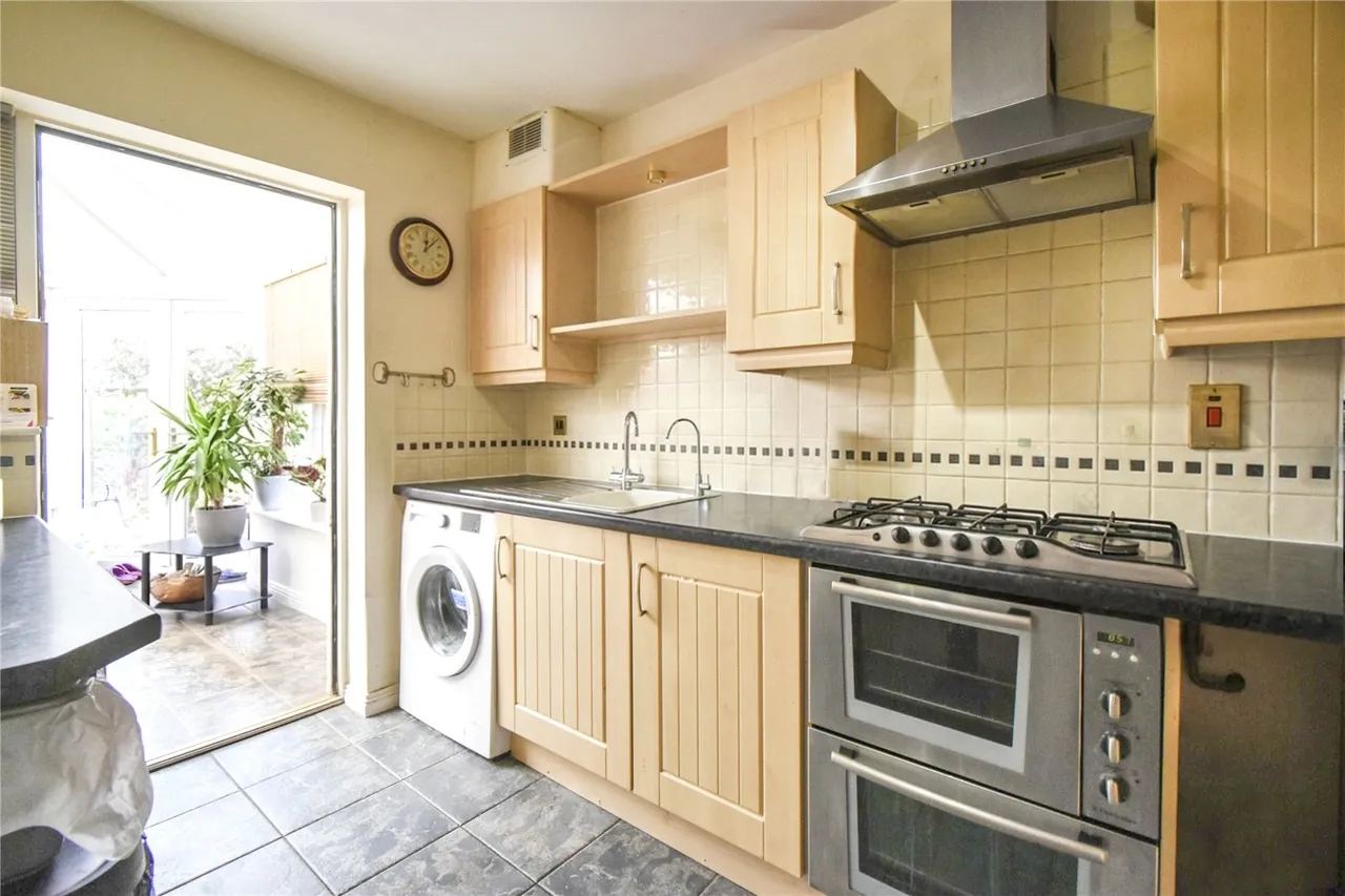 Great Marlow, Hook, Hampshire, RG27 9UA, photo 9