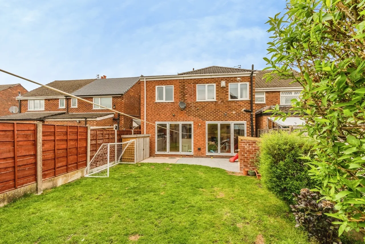 Wilton Avenue, Heald Green, Cheadle, Greater Manchester, SK8, photo 6