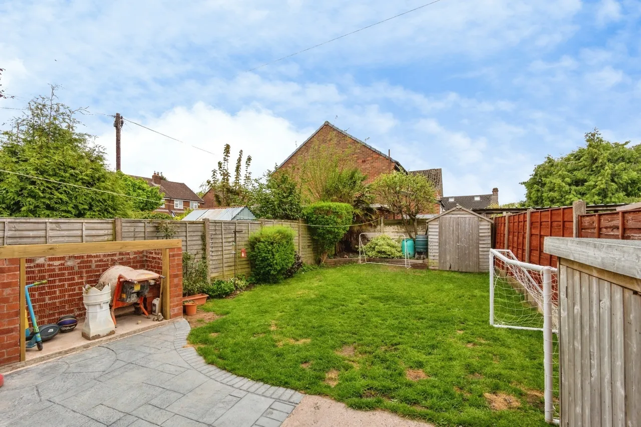 Wilton Avenue, Heald Green, Cheadle, Greater Manchester, SK8, photo 7