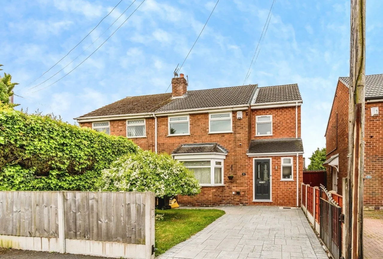 3 bed house for sale — Wilton Avenue, Heald Green, Cheadle, Greater Manchester, SK8