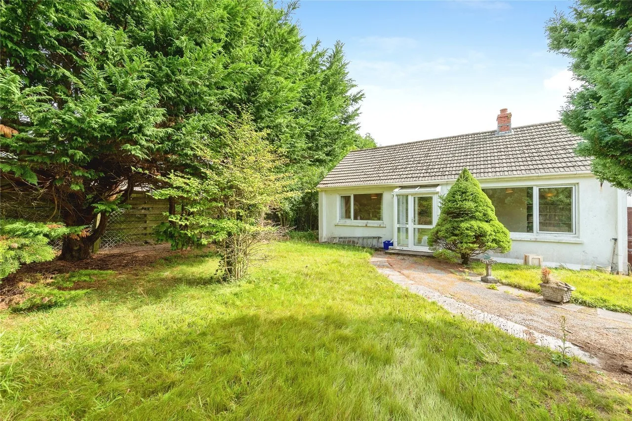 2 bed house for sale, Clease Road, Camelford, PL32