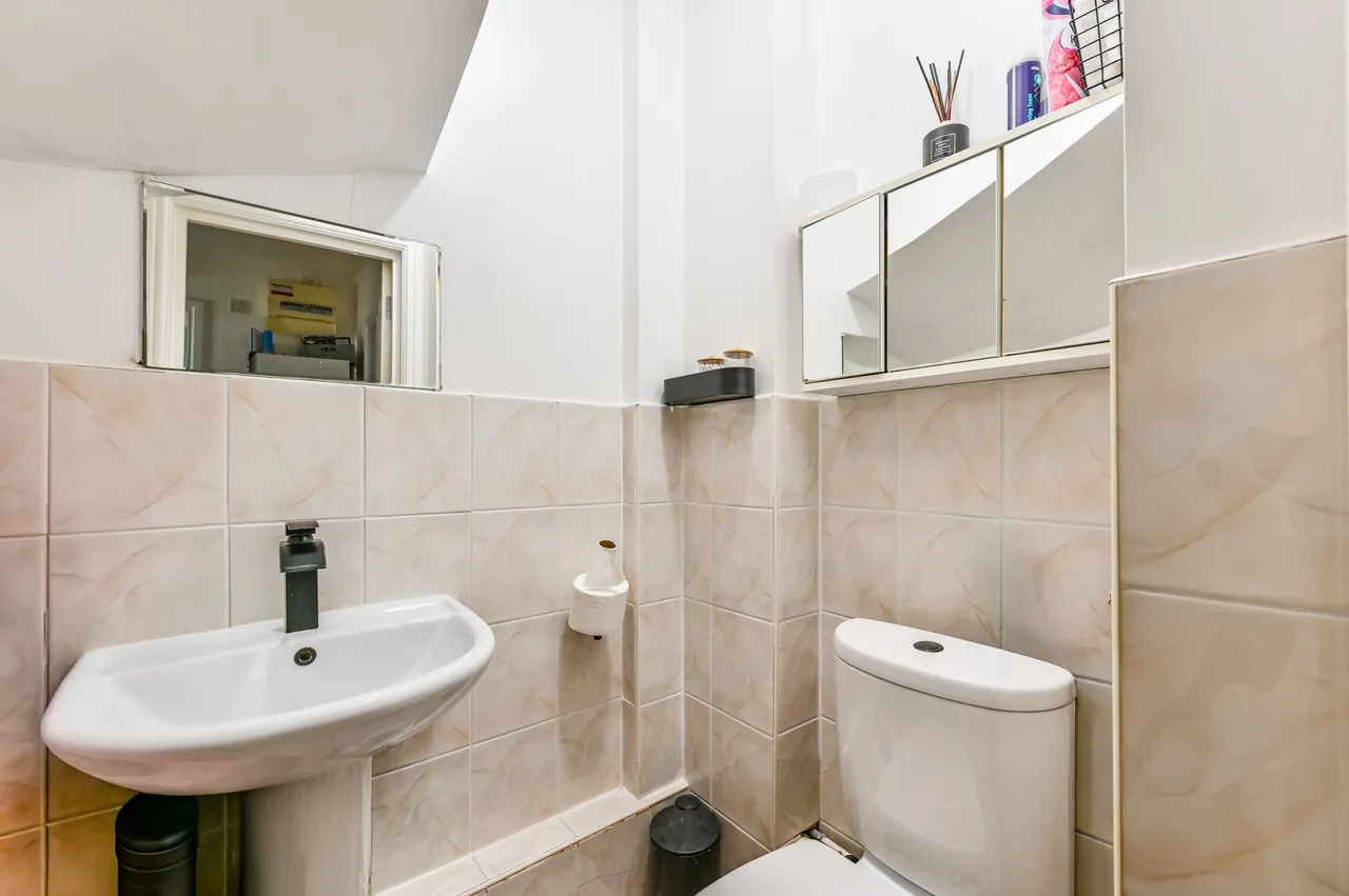 London, E5, photo 6