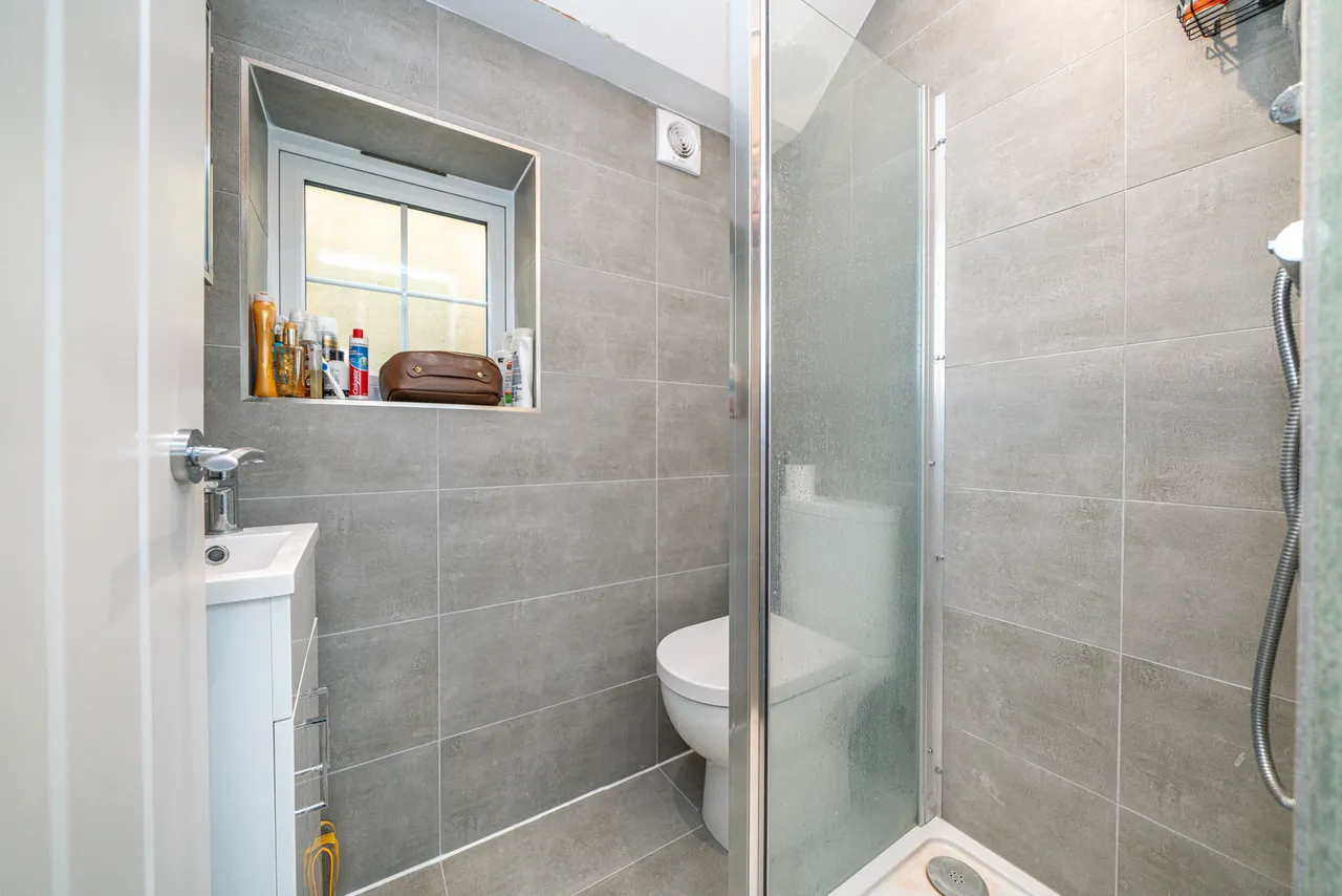 High Street, Tring, HP23, photo 8