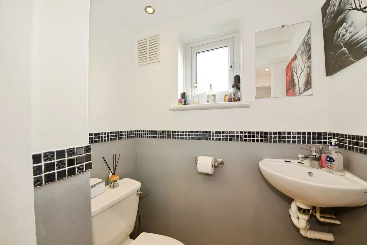 Meadow Road, Romford, RM7, photo 13