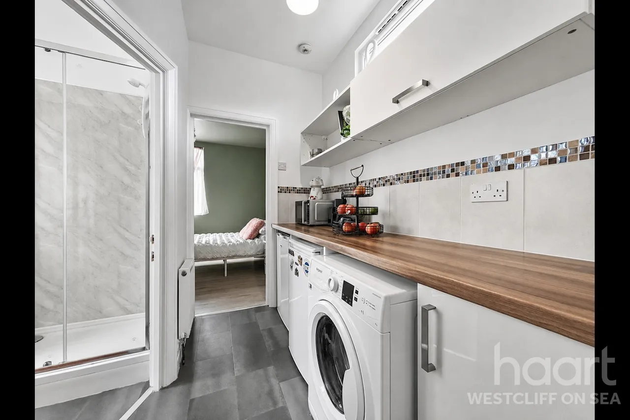 Westcliff Park Drive, Westcliff-On-Sea, SS0, photo 5