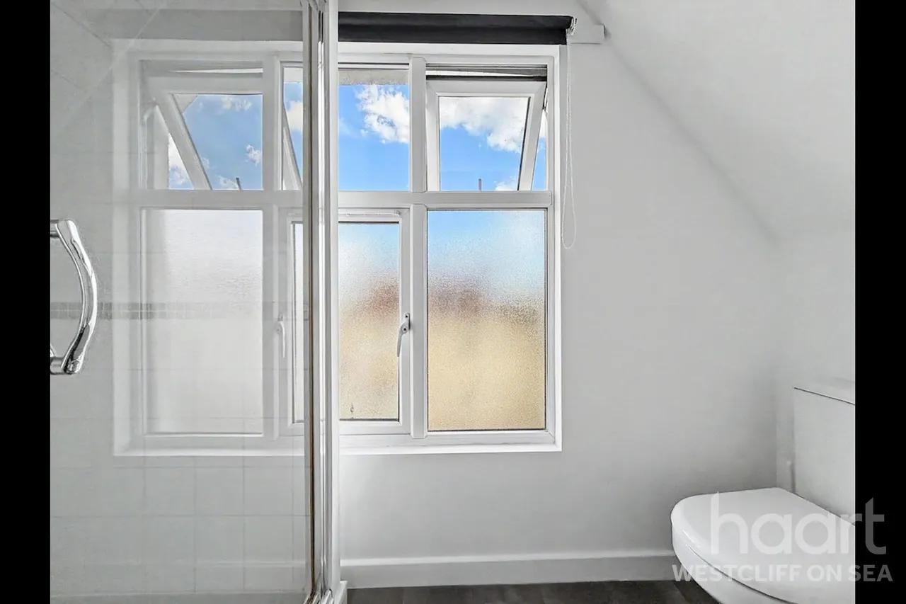 Westcliff Park Drive, Westcliff-On-Sea, SS0, photo 11