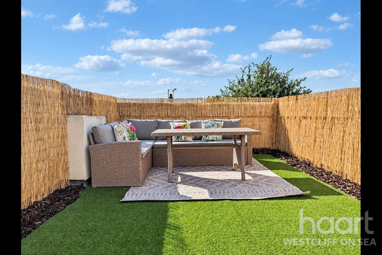 Westcliff Park Drive, Westcliff-On-Sea, SS0, photo 12