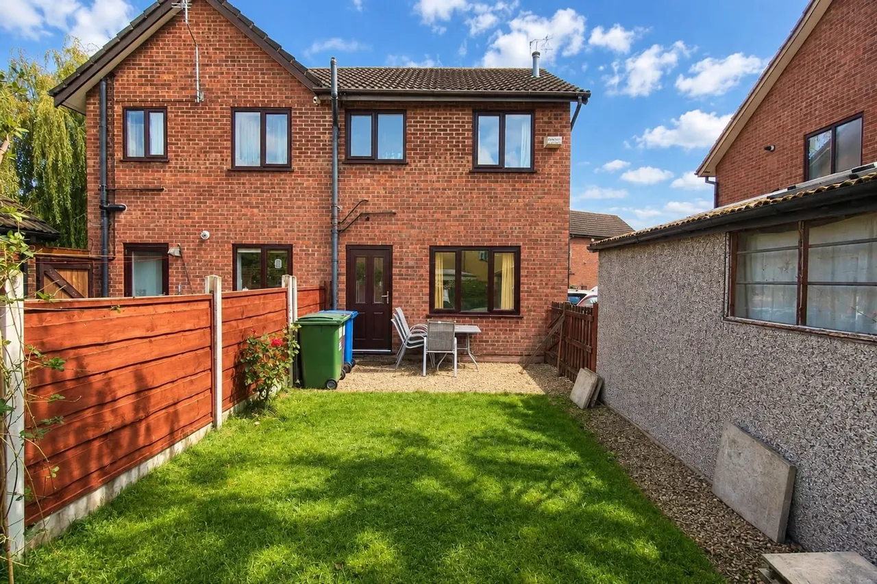Delaford Close, Stockport, photo 11
