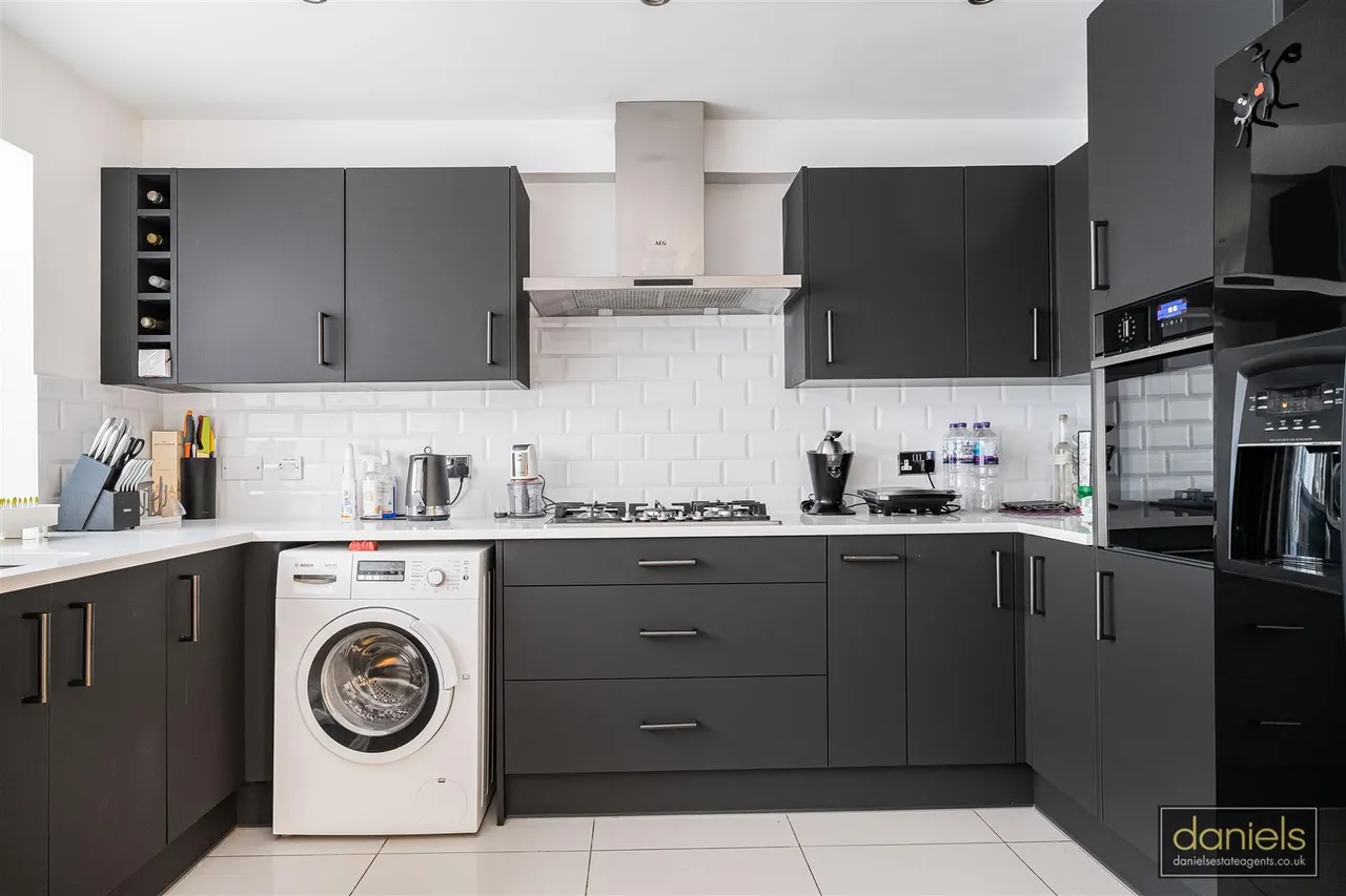 Compton Avenue, Wembley, HA0, photo 6
