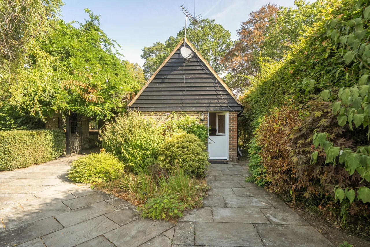 PIckhurst Road, Chiddingfold, GU8, photo 18