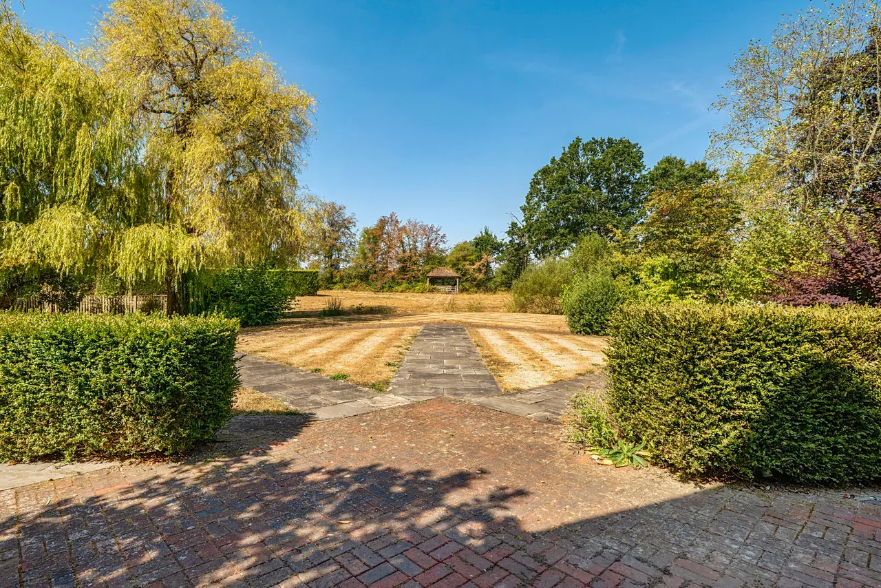 PIckhurst Road, Chiddingfold, GU8, photo 26